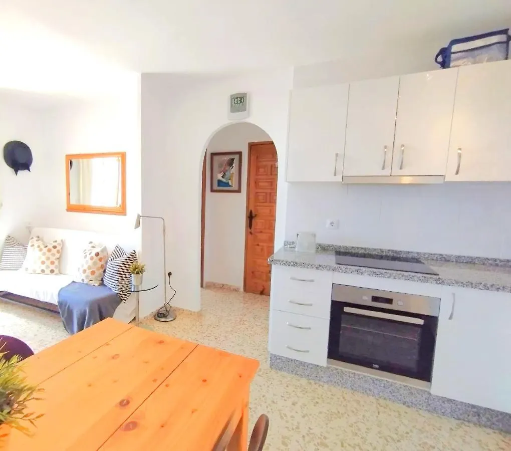 Lovely 2 Bedroom In Capuchinos, San Juan De Capistrano, Nerja Appartement