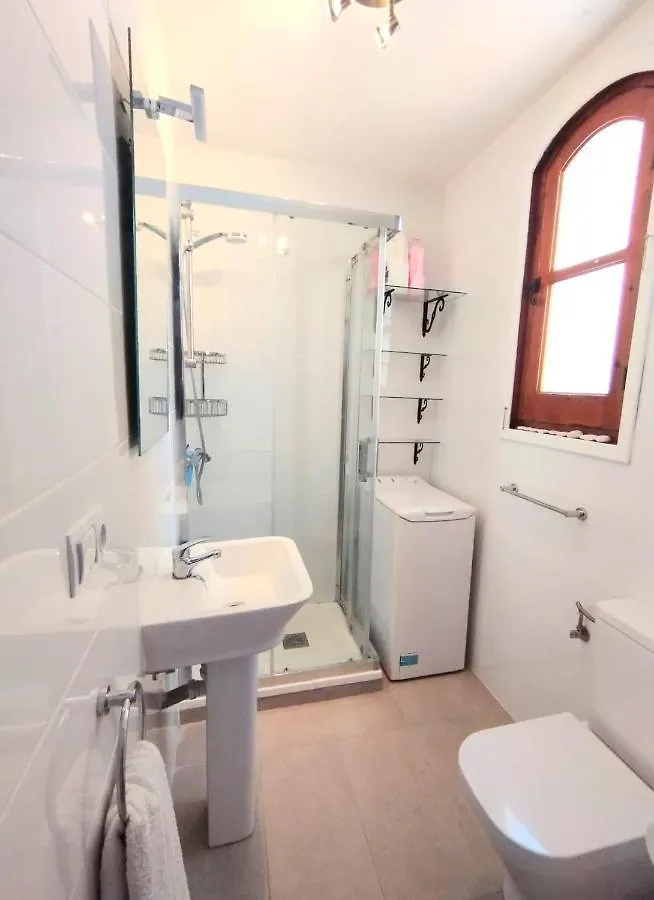 Lovely 2 Bedroom In Capuchinos, San Juan De Capistrano, Nerja Apartment
